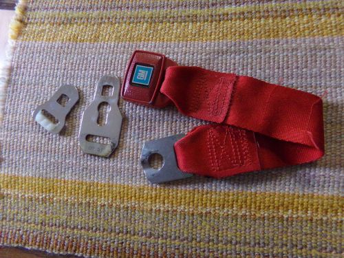 1973-74 gm exploding seat belt buckle red single
