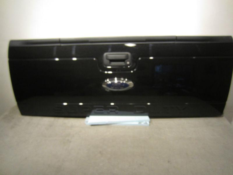08-13 ford f250 superduty tailgate with step and camera...metallic black..nice!!
