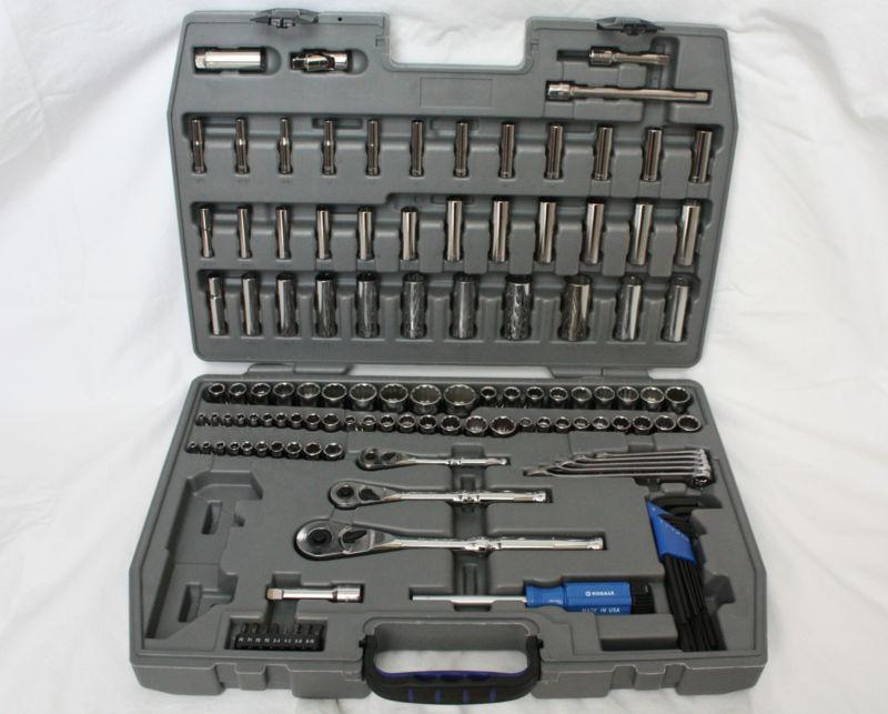 Kobalt 135 piece metric/standard mechanics tool set w/ carrying case