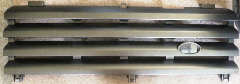 2003-2006 range rover hse oem grill for l322 mkiii  