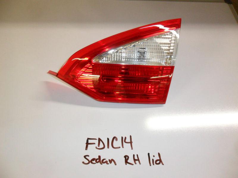 Oem taillight taillamp tail light lamp rh ford fiesta 2014 14 sedan trunk lid