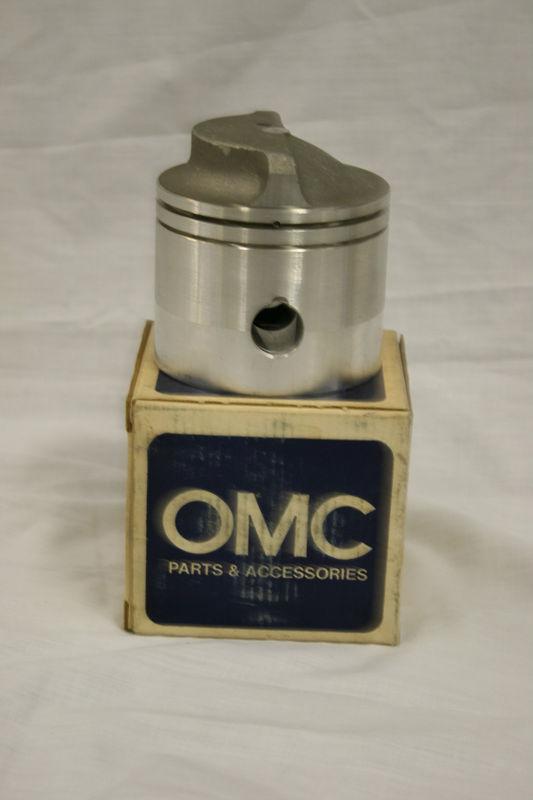 Brand new omc piston p/n 385477