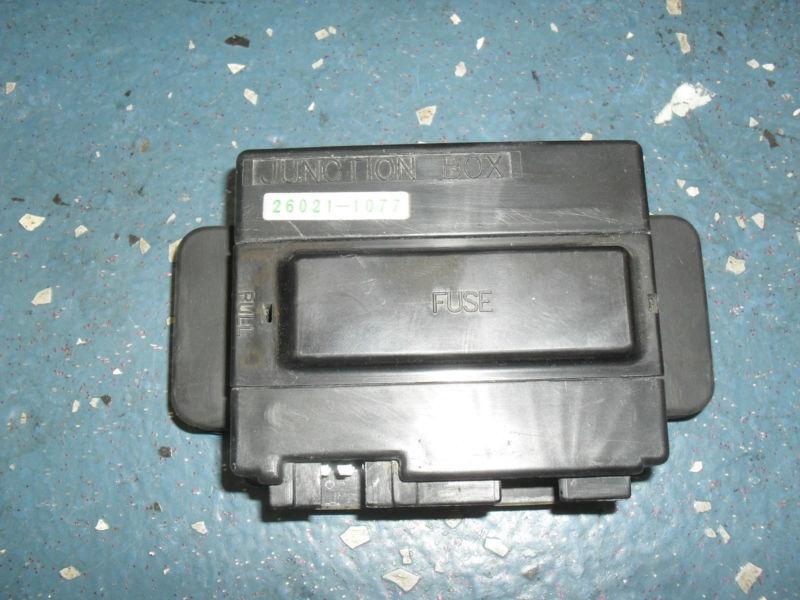 1994 kawasaki zx-11 electrical/ fuse/ juction box zx11-d 1993-2001 p# 26021-1077