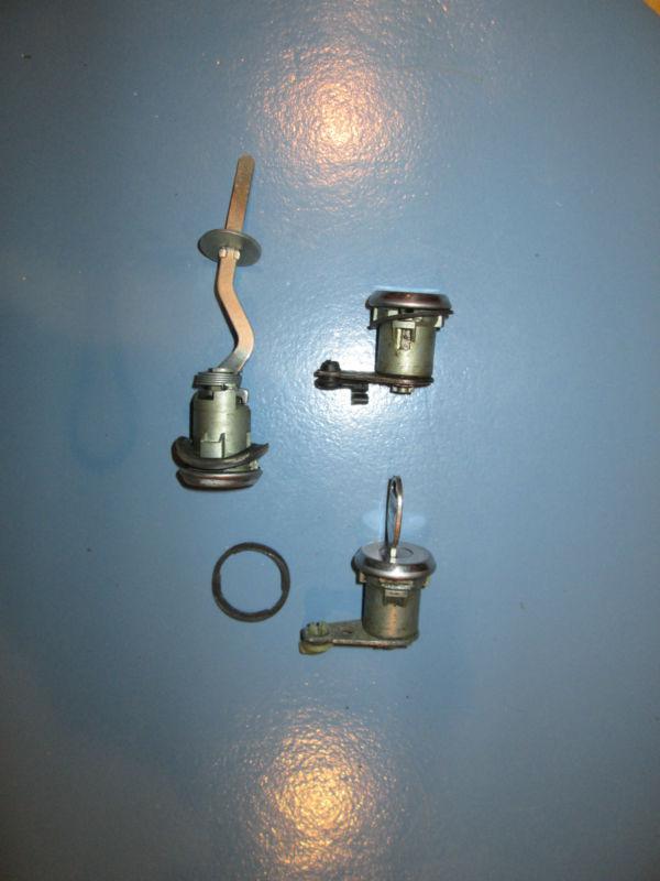1989 buick century door lock cylinders with matching trunk lock cylinder and key
