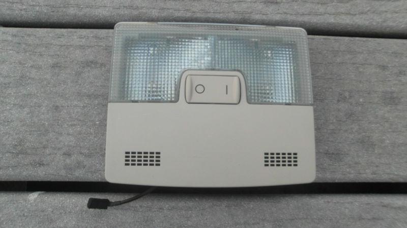 Audi a6 2.7t 2001 reading dome front light
