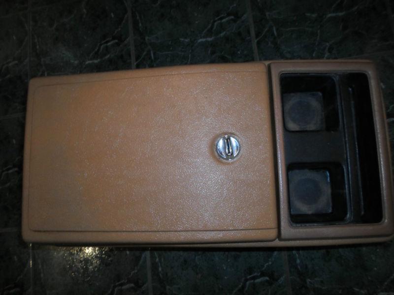 82-86 tan chevy blazer silverado  center console w/ working latch and rug insert