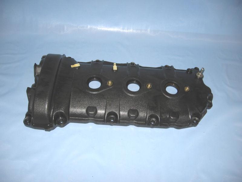 2.8 cadillac cts valve cover (w/o oil fill) 12599430