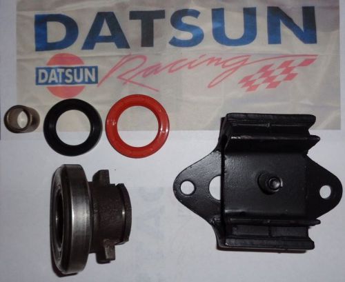 Datsun 240z/260z manual transmission mount/bearing/seal kit for f4w71a/b