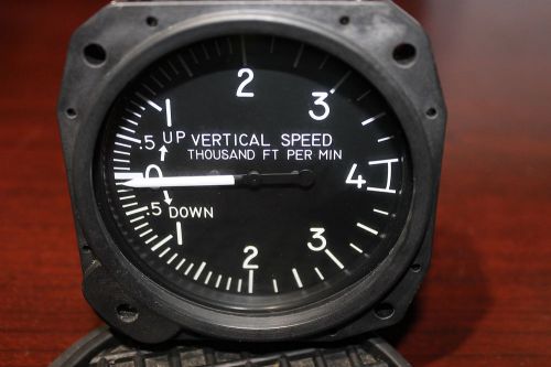 United instruments vsi vertical speed indicator p/n 7040 guaranteed nice!