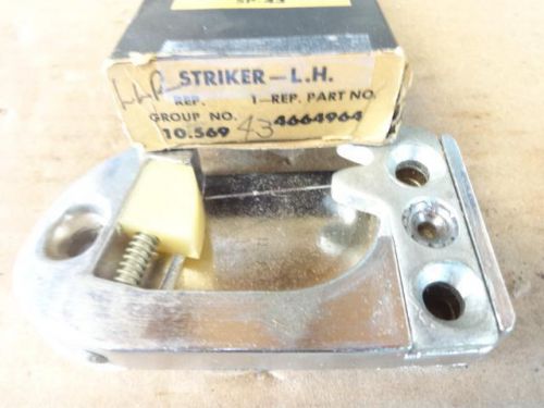 1955 - 1961 gm door post striker plate l/h only - 4664964 nos - chevy pont cad