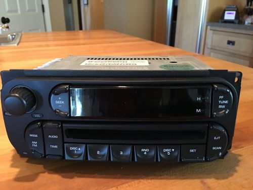 2006 jeep liberty factory radio/cd player