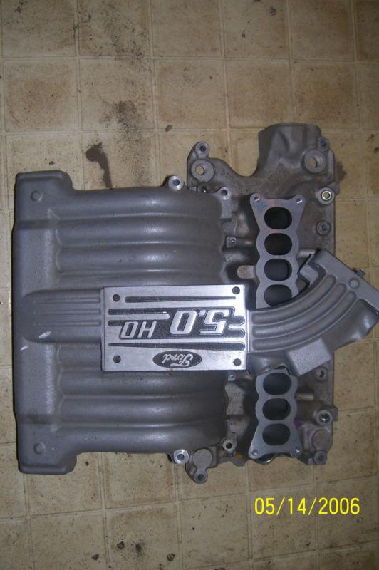 Ford facoty mustang gt 5.0 intake