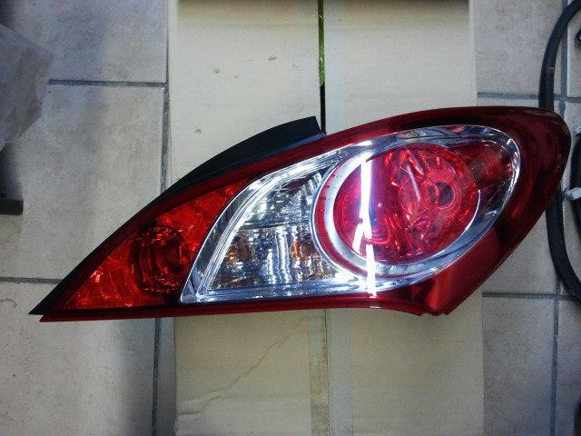 2010-2012 hyundai genesis coupe right passenger tail light 92402-2m050