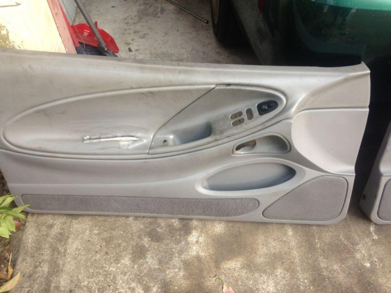 1999-2004 ford mustand door panels left side and right side