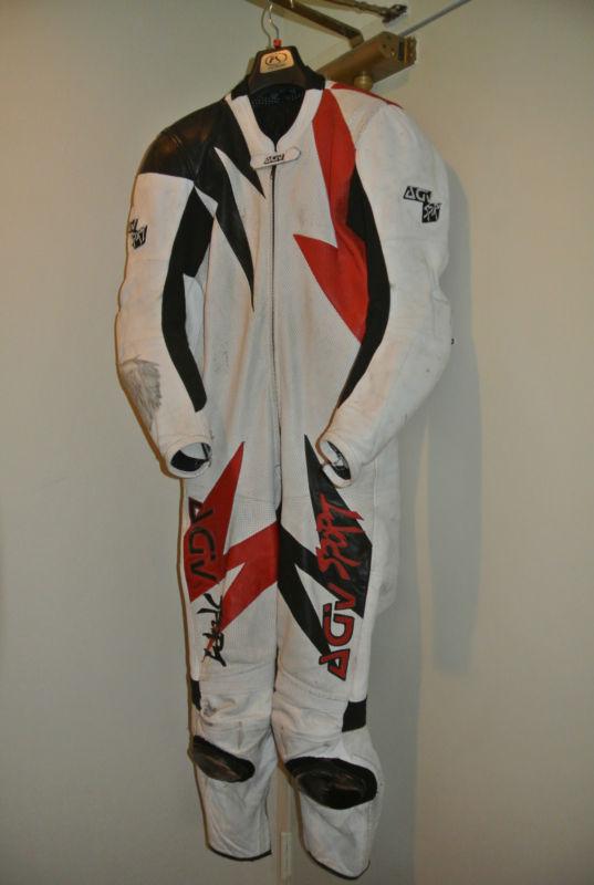 Agv sport leathers size 52 eur (made in italy)