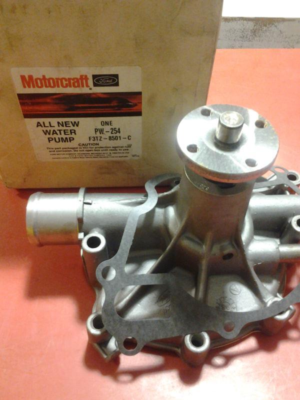 Motorcraft pw-254 aluminum water pump f3tz8501-c fits 8 cylinder
