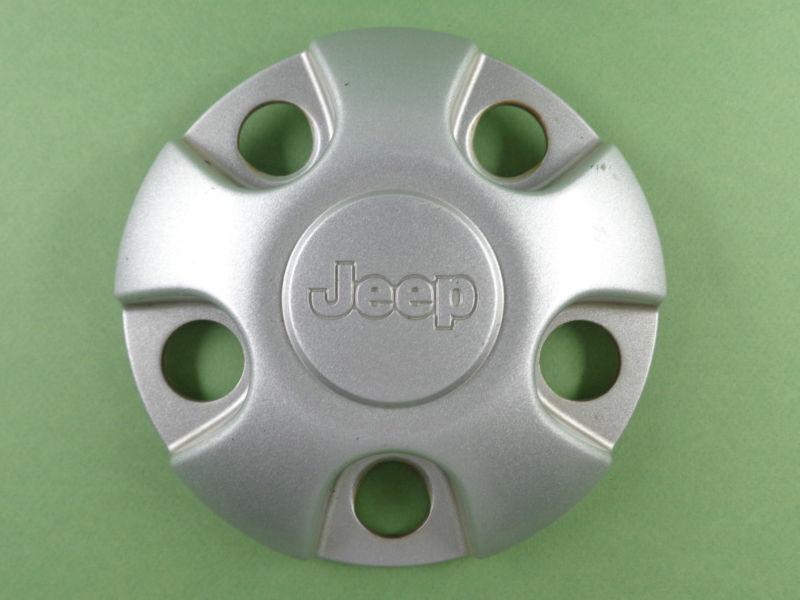 02-07 jeep liberty wheel center cap hubcap oem 5gl69s4aab silver c13-f042