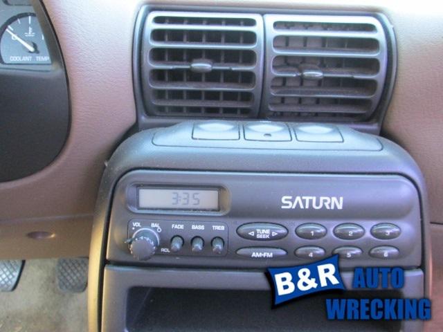 Radio/stereo for 95 saturn s series sedan ~ am-fm-stereo