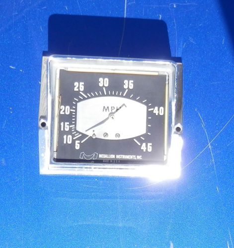Vintage medallion rectangular speedo - speedometer - mph