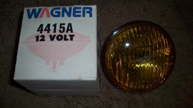 4415a- wagner sealed beam light fog lamp yellow
