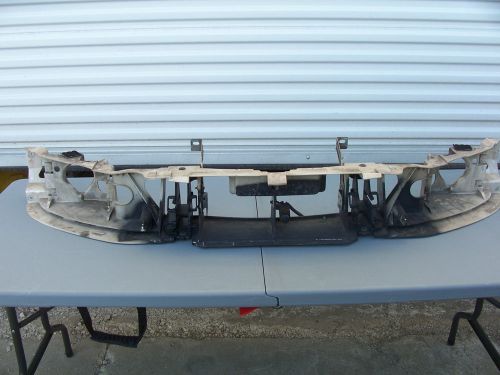 1998 2002 continental header headlight panel oem used lincoln grill support
