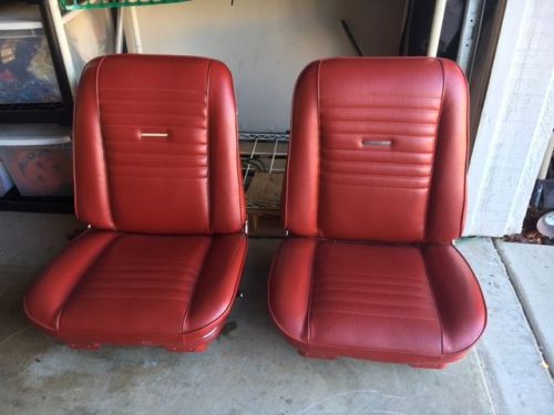 Chevy chevelle bucket seats (2)