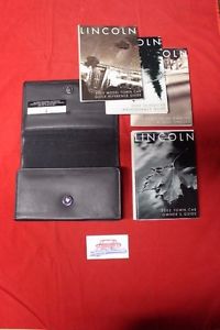 2002 lincoln town car owners manual w/ case 02