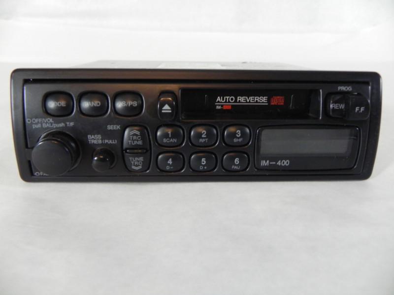 New audiovox im-400 cassette am fm mpx player radio. all mounting hardware.