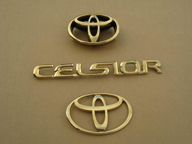 Jdm toyota celsior ucf20/ucf21 front and rear gold color emblems oem