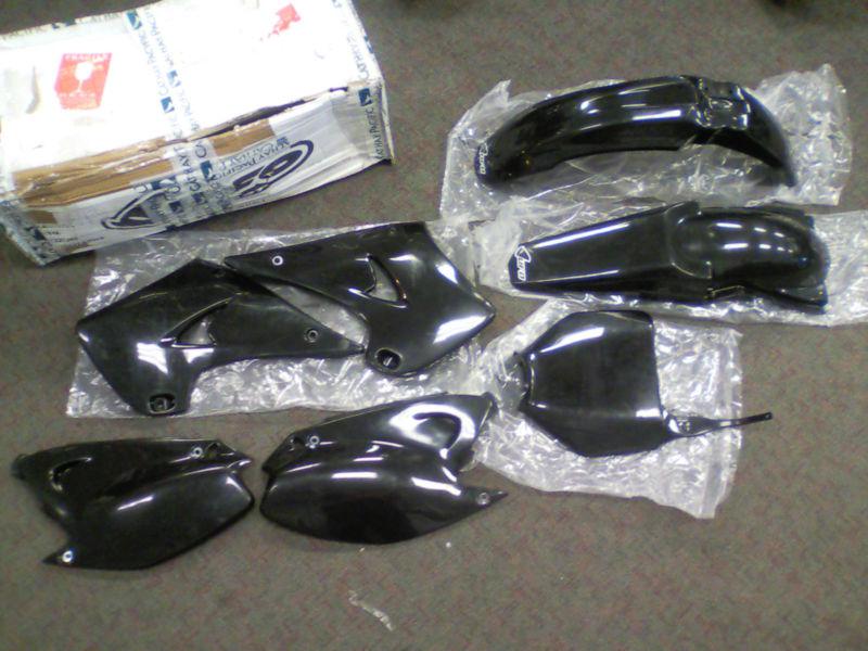 Ufo black plastics kit kawasaki kx125 kx250 2005-2008 