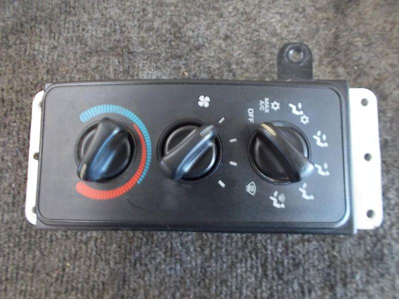Dodge dodge 3500 pickup heat/ac controller w/ac, non-heated side mirrors 00 01 
