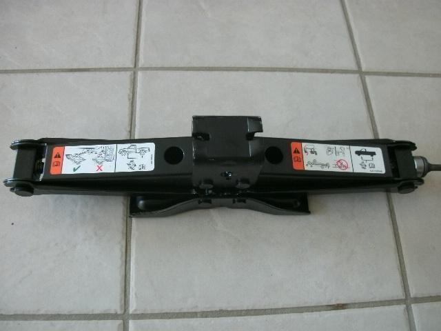 09 ford f-150 factory jack
