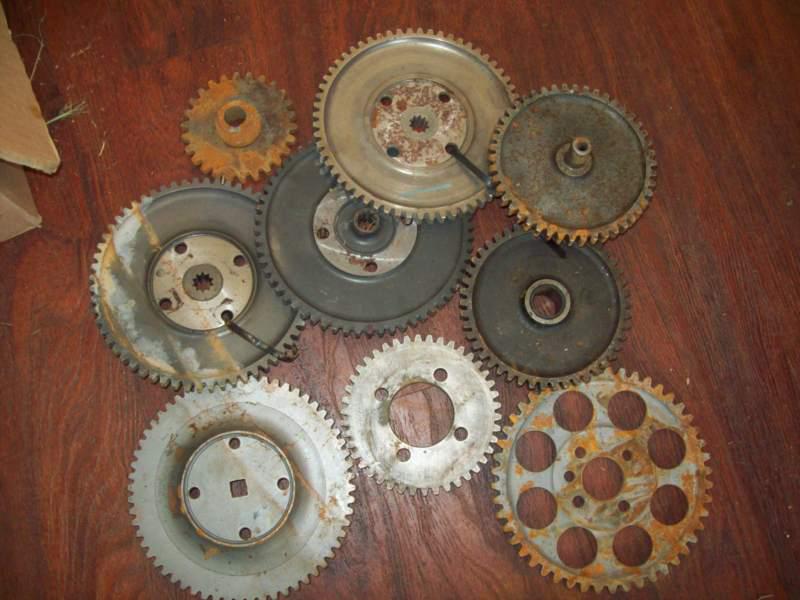 Lot of 9 aircraft gears