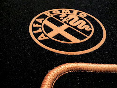 Alfa romeo 155 black gold velours mat set