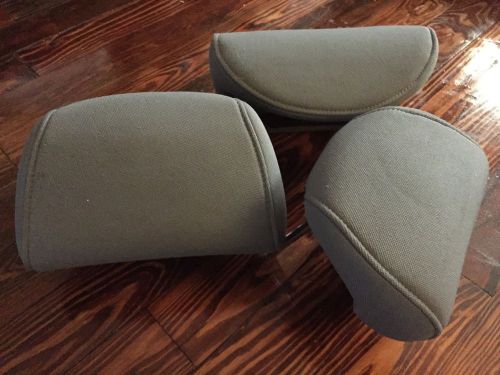 2008 hyundai accent back seat head rests