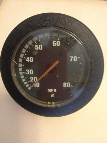 Universal speed mamrine gauge
