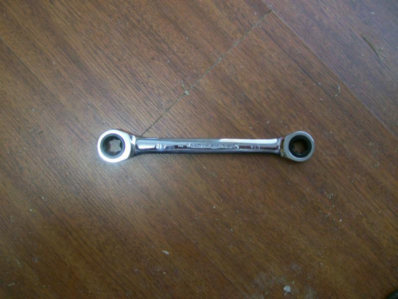 Gearwrench 9222 torx ratcheting wrench e14 x e18