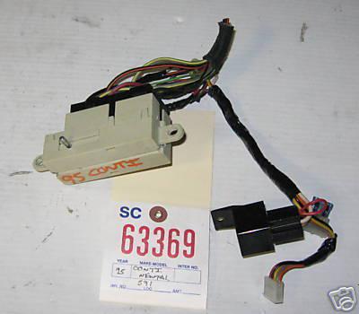 Lincoln 95 continental misc. white relay/module 1995
