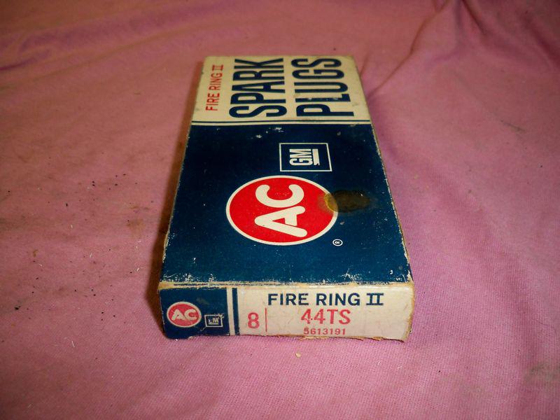 Ac spark plugs # 44ts set of 8 fire ring green stripe