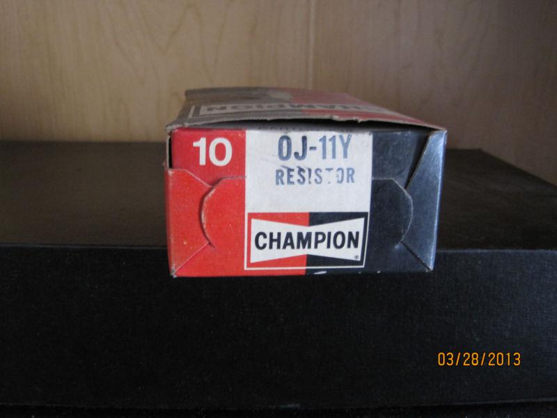 Vintage champion spark plugs  oj-11y