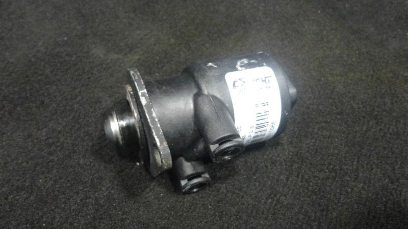 Fuel injector #5000583 johnson/evinrude/omc 1999 90/115hp outboard boat#2 (602)