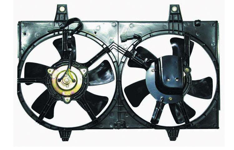 Ac condenser radiator cooling fan assembly 2000-2001 nissan maxima infiniti i30