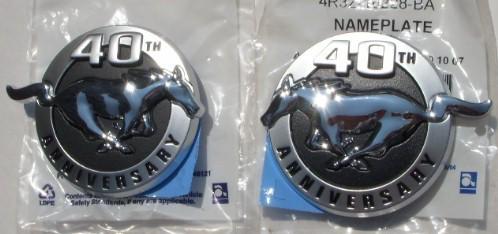 Ford 2004 mustang 40th anniversary fender emblems pair
