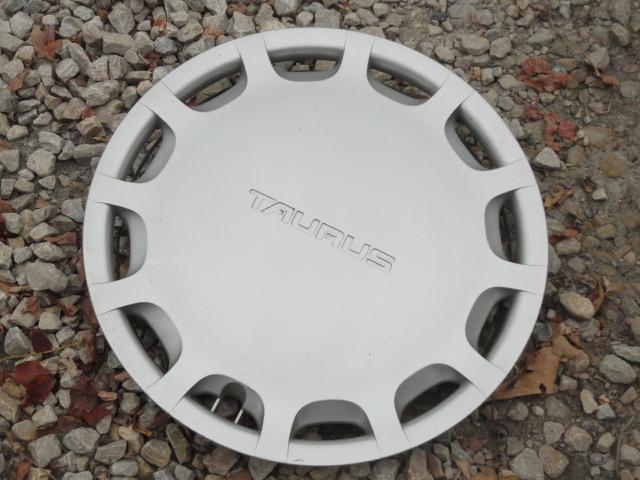 1992 1993 1994 1995  ford taurus 12 slot 15" hubcaps hub caps 