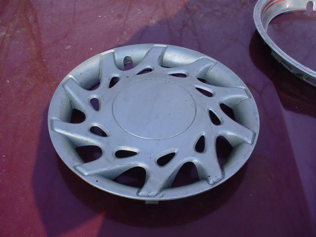  1995  dodge plymouth neon oem 13"   hub caps hubcaps 