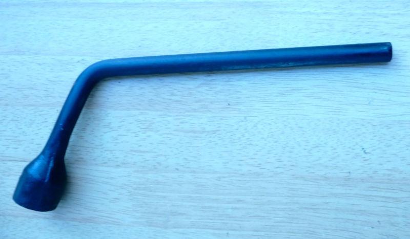 Mg - 7/8" spanner, lug wrench