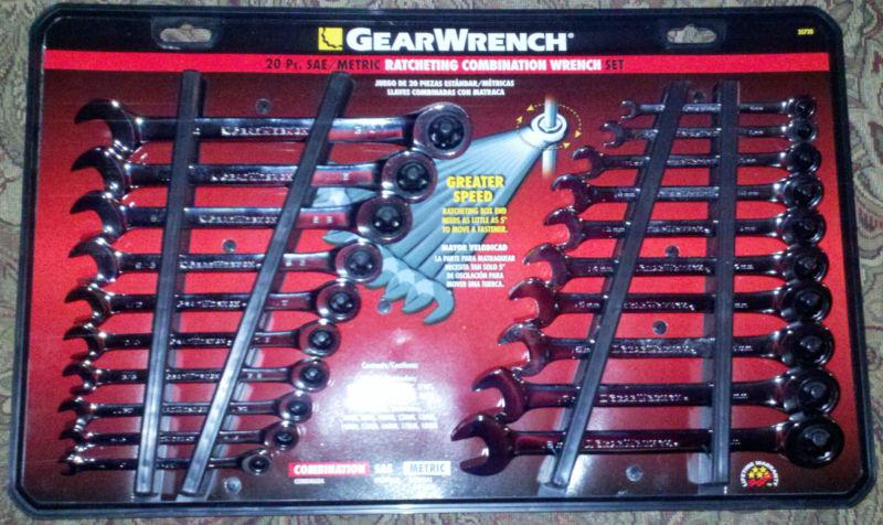 Gearwrench 20pc comb. ratcheting wrench set sae/metric **with retail packaging**