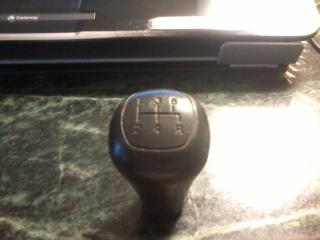 1985-2004 ford mustang 8 cylinder 5 speed knob rubber and plastic