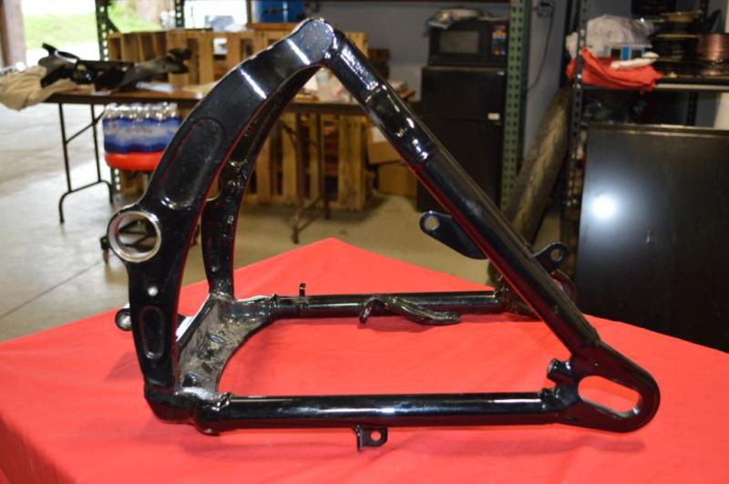 Softail deluxe black swingarm take off from 2012 model-47573-11bhp