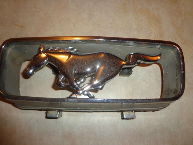 1964-1965 grille pony emblem 